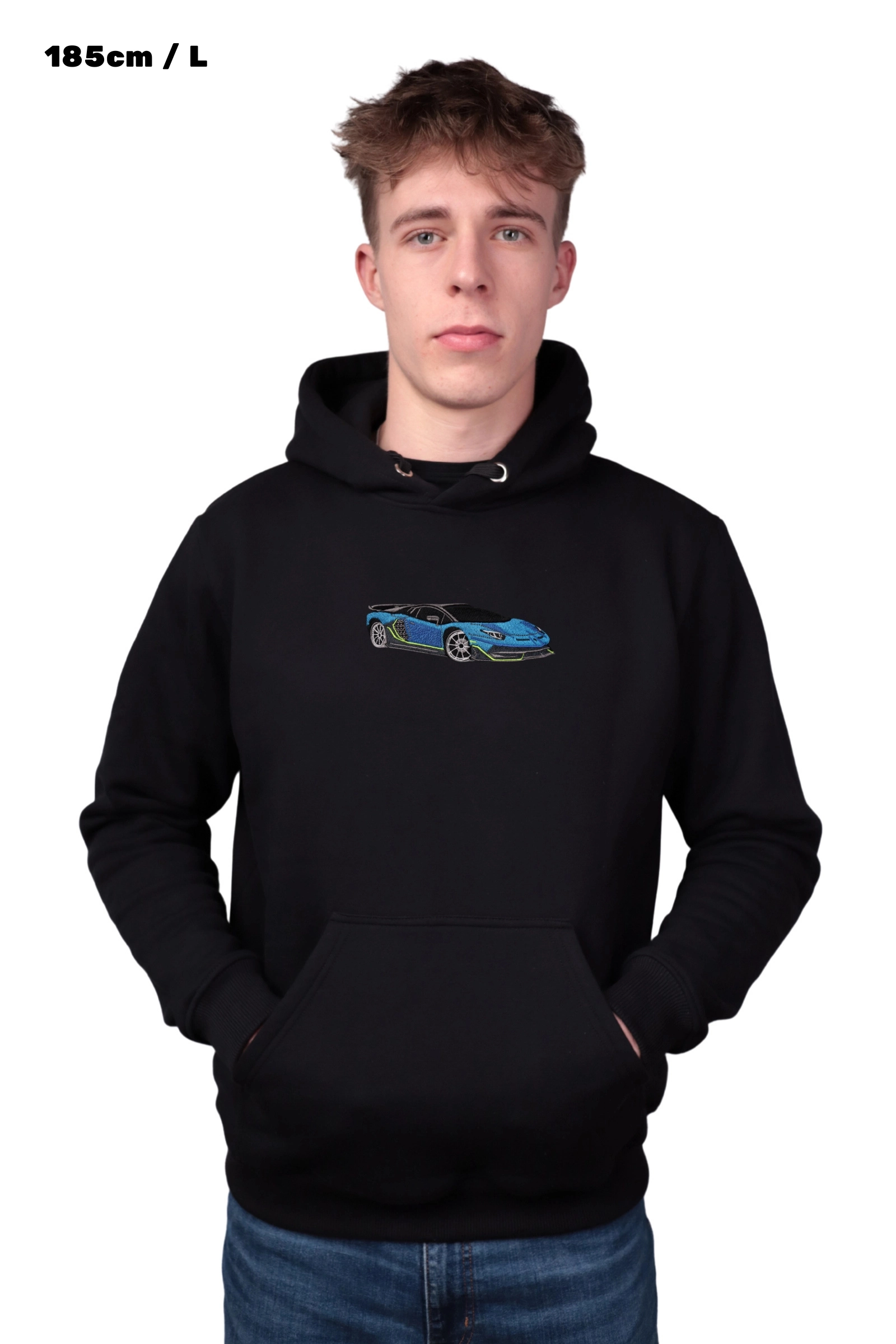 Bluza z SVJ – widok z przodu na modelu