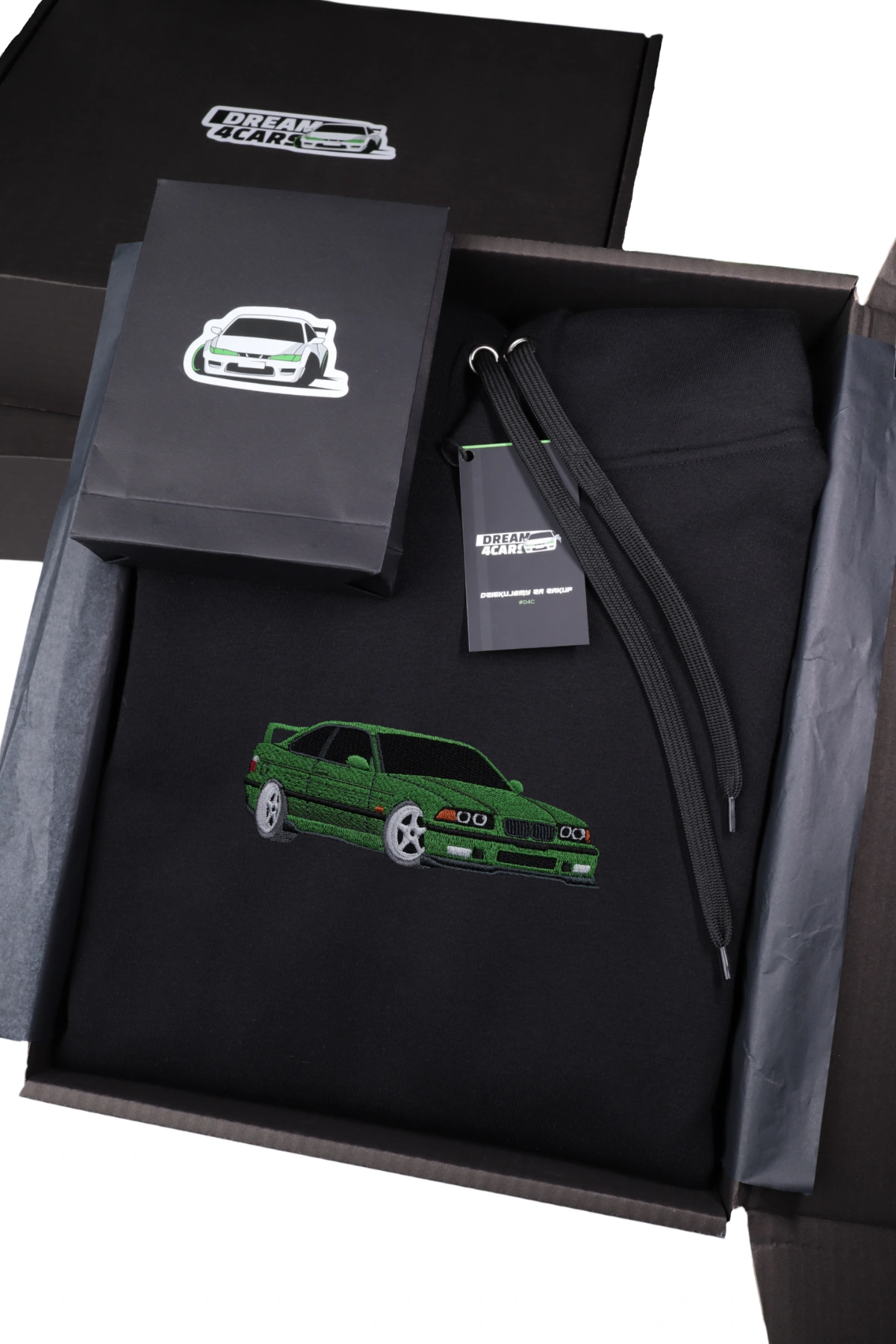 e36-bluza-paczka Bluza z BMW E36 w kartonie z dodatkami