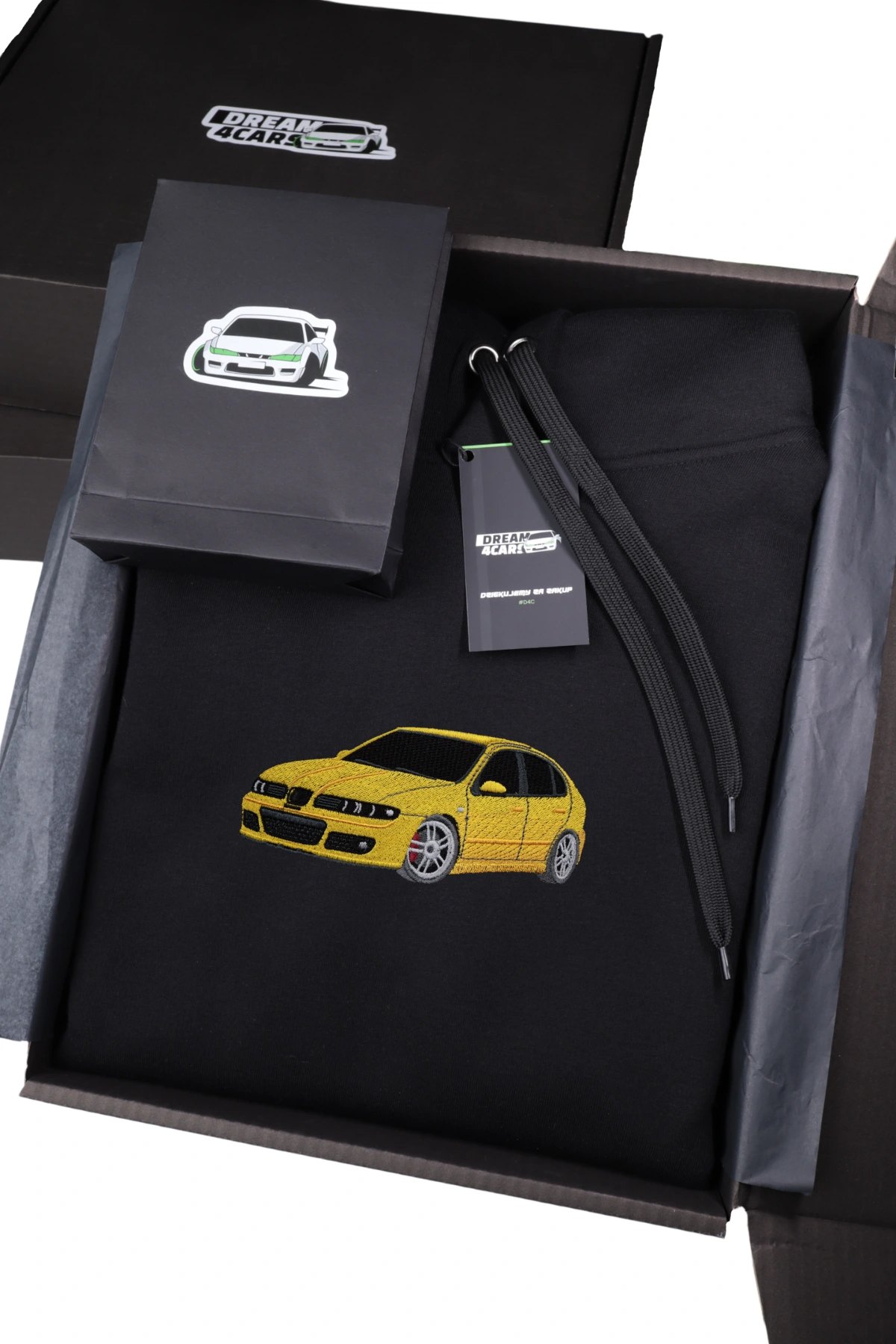 cupra-mk1-paczka Bluza z Cupra mk1 w kartonie z dodatkami