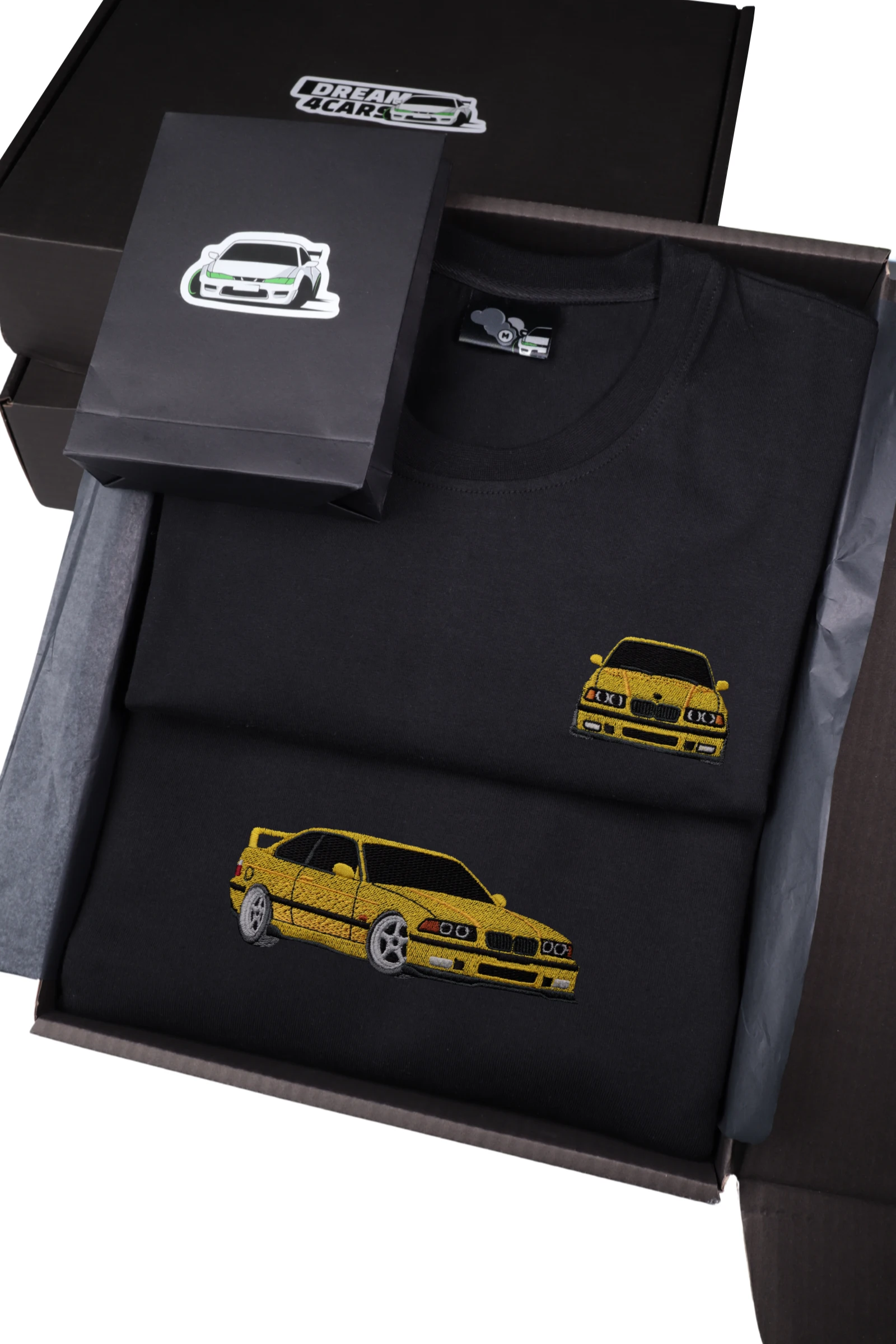 Zestaw z haftem BMW E36 M3 – koszulka i bluza ułożone obok siebie